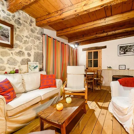 Maison De Caractere Dans La Chartreuse *